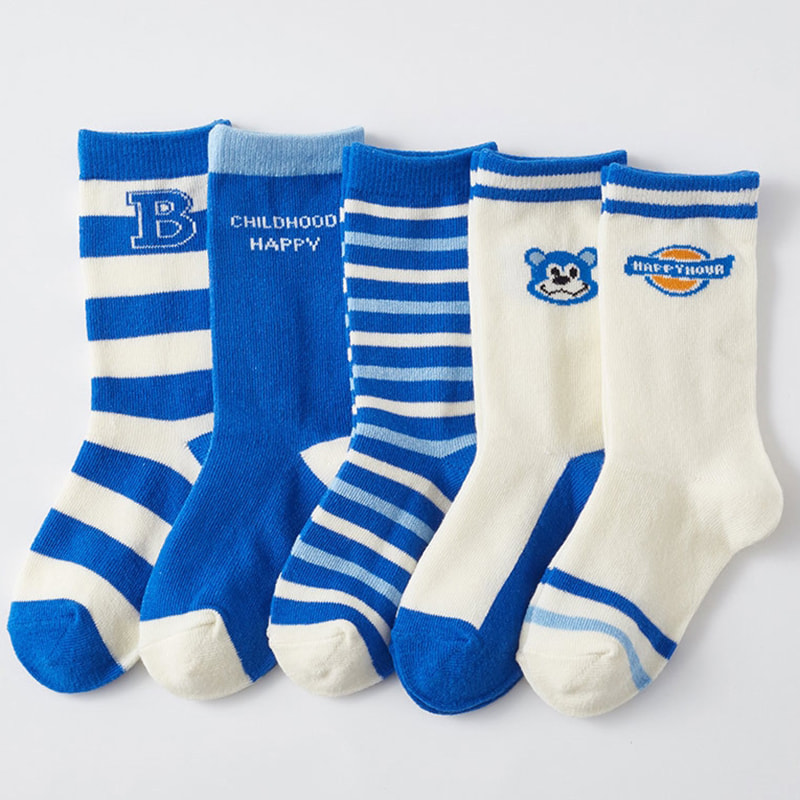 Kaus kaki anak -anak klein letter biru kaus kaki kapas pria gaya kuliah kuliah mid tube socks Kaus kaki anak -anak klein letter biru kaus kaki kapas pria gaya kuliah kuliah mid tube socks