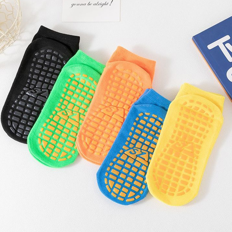 Kaus kaki yoga dewasa Kaus kaki yoga dewasa