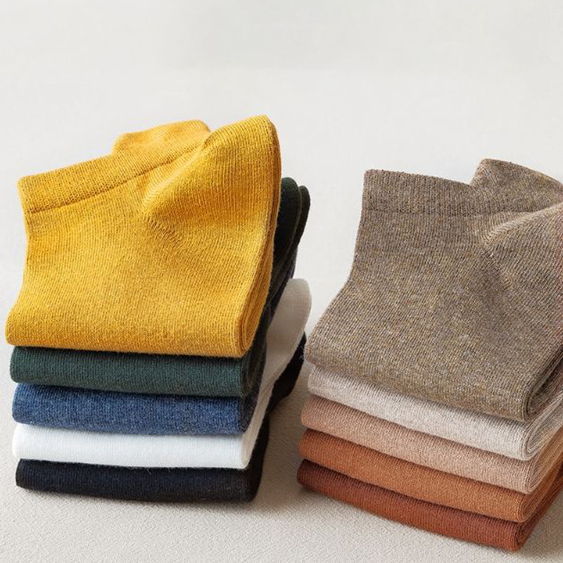 Kaus kaki pendek pria dengan tumit palsu Kaus kaki pendek pria dengan tumit palsu