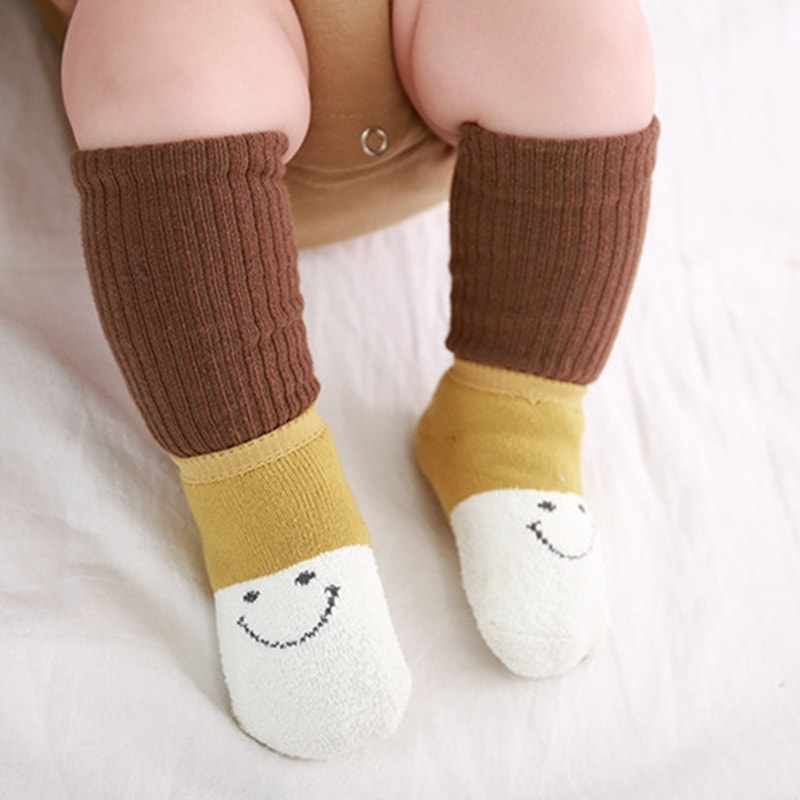 Kaus kaki anak -anak Musim Gugur dan Musim Dingin Kartun Smiley Wajah Dengan Kaus Kaki Lingkaran Bayi Mewah Kaus kaki anak -anak Musim Gugur dan Musim Dingin Kartun Smiley Wajah Dengan Kaus Kaki Lingkaran Bayi Mewah