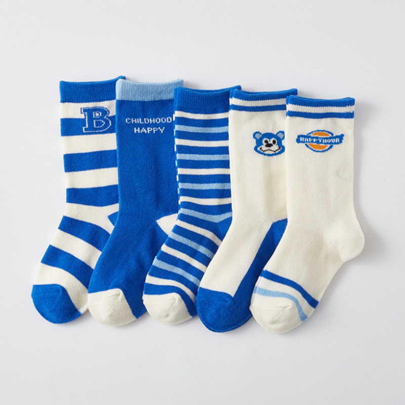 Kaus kaki anak -anak klein letter biru kaus kaki kapas pria gaya kuliah kuliah mid tube socks Kaus kaki anak -anak klein letter biru kaus kaki kapas pria gaya kuliah kuliah mid tube socks